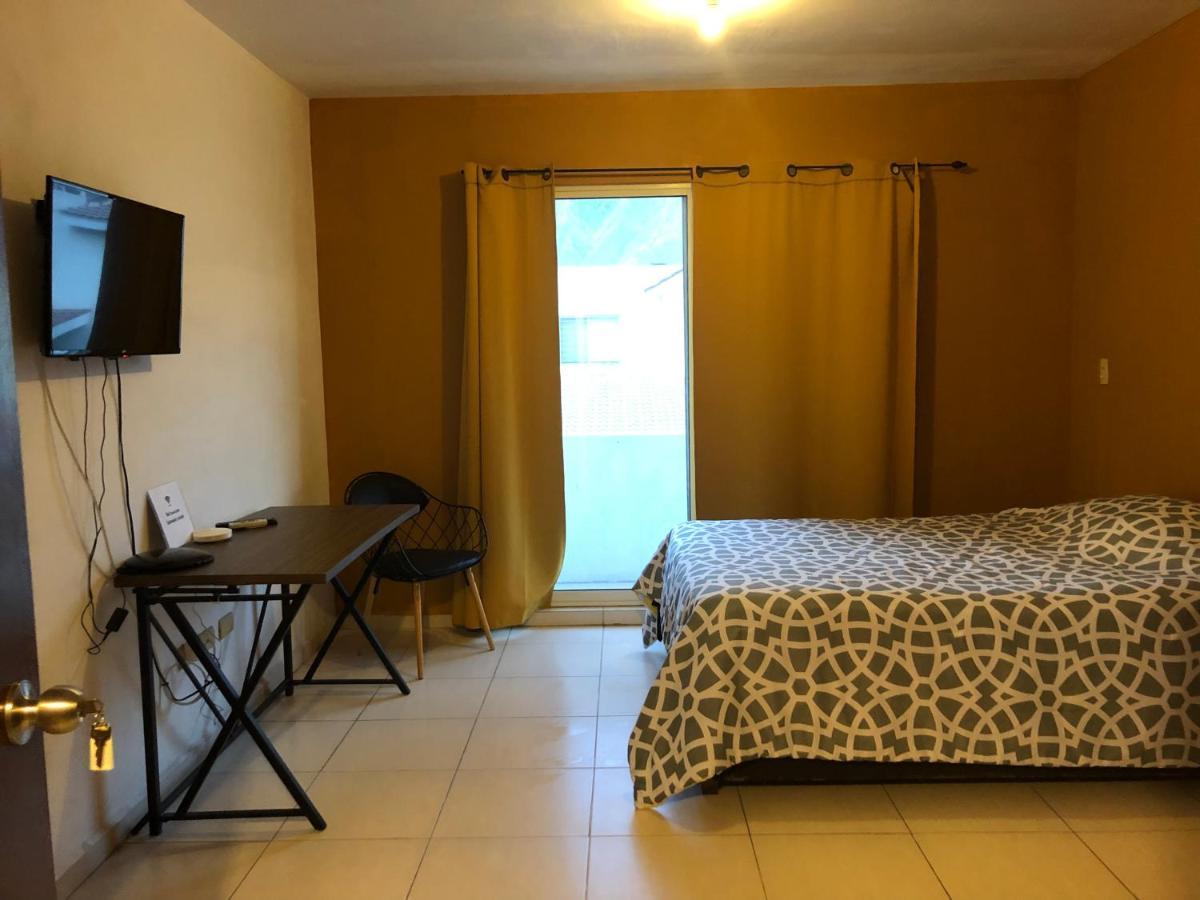 Consulado Suites Monterrey Ngoại thất bức ảnh